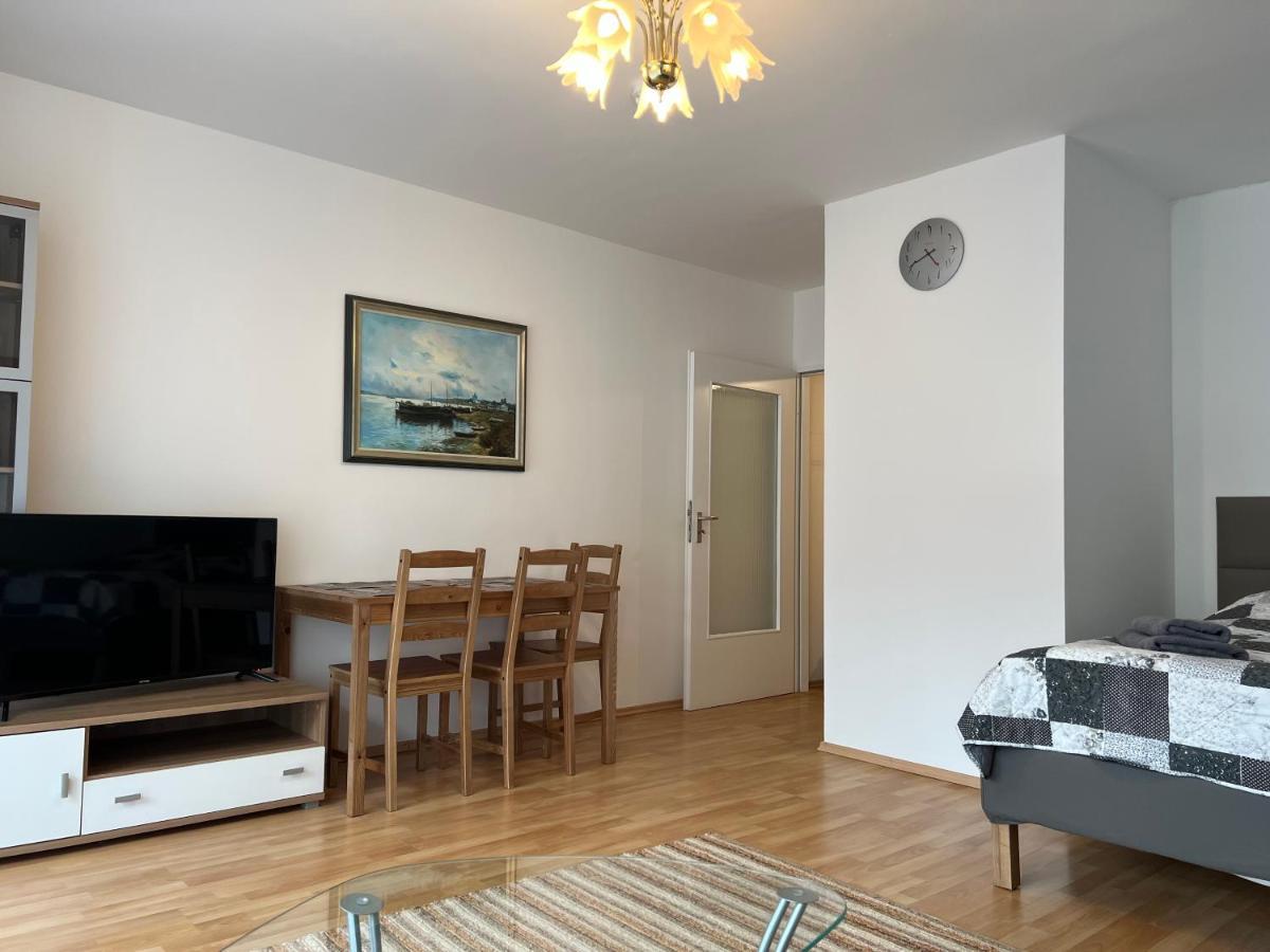 Ferienwohnung Am Konigsplatz Augsburg Exteriör bild
